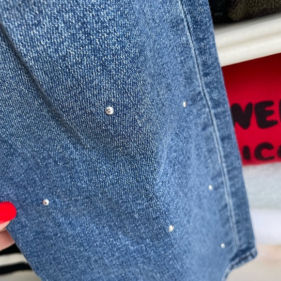 Gap Cheeky Straight Studded / Jeweled Jeans in Size 27 / 4 - Picture 3 of 6